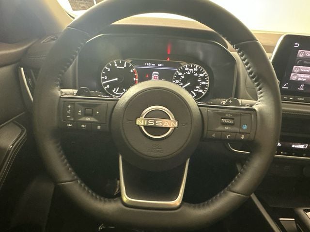 2023 Nissan Rogue SV Midnight Edition & Premium Package