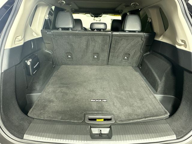 2023 Nissan Rogue SV Midnight Edition & Premium Package