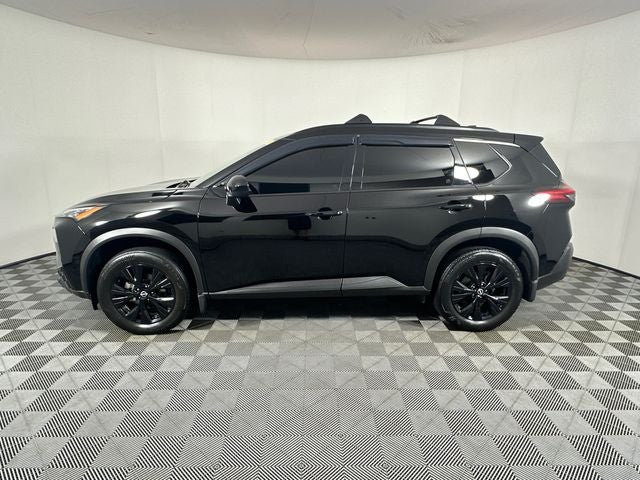 2023 Nissan Rogue SV Midnight Edition & Premium Package