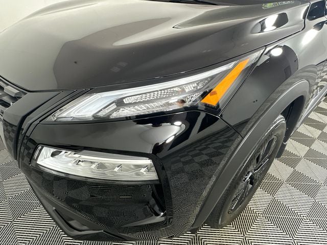2023 Nissan Rogue SV Midnight Edition & Premium Package