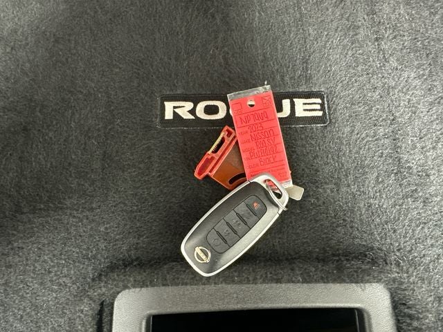 2023 Nissan Rogue SV Midnight Edition & Premium Package