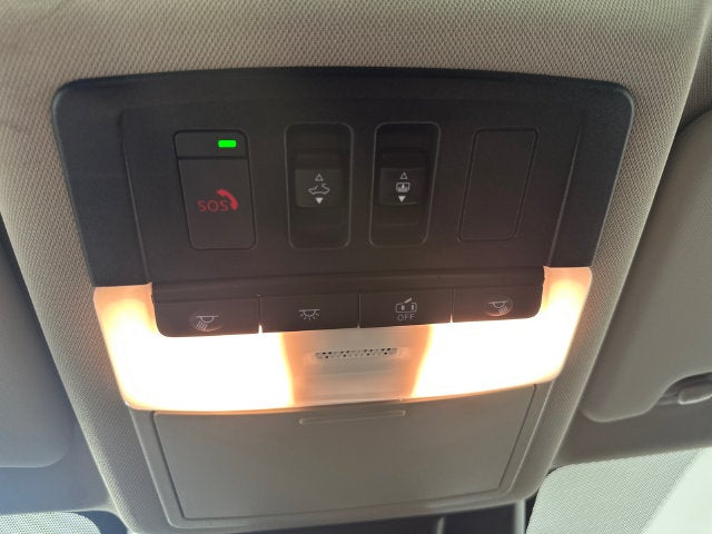 2023 Nissan Rogue SV Midnight Edition & Premium Package