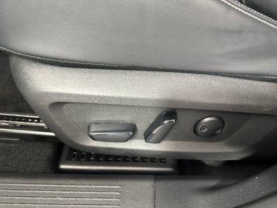 2023 Nissan Rogue SV Midnight Edition & Premium Package