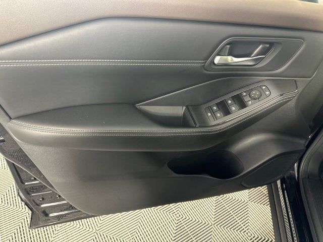 2023 Nissan Rogue SV Midnight Edition & Premium Package