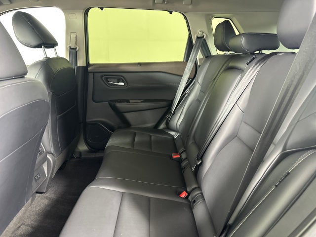 2023 Nissan Rogue SV Midnight Edition & Premium Package