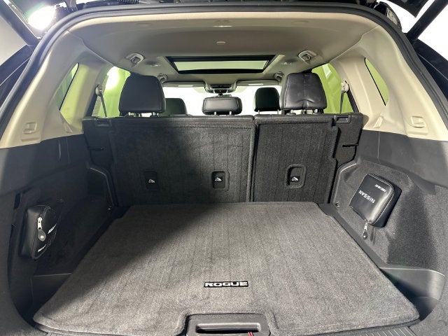 2023 Nissan Rogue SV Midnight Edition & Premium Package
