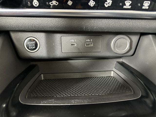 2023 Nissan Rogue SV Midnight Edition & Premium Package