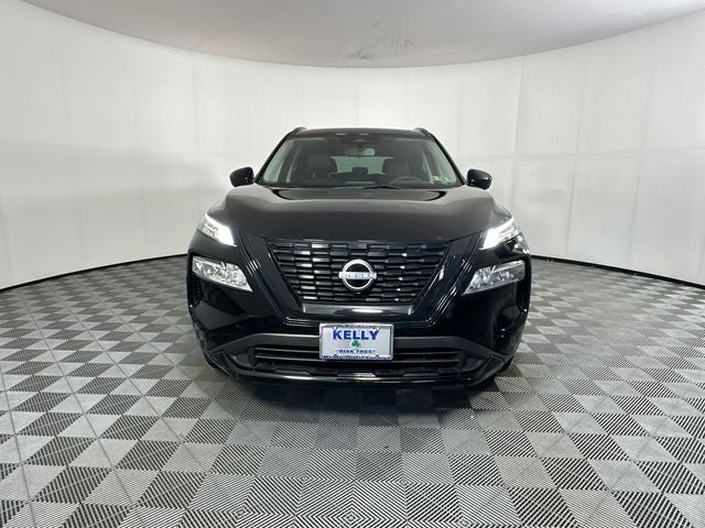2023 Nissan Rogue SV Midnight Edition & Premium Package