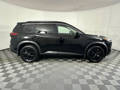 2023 Nissan Rogue SV Midnight Edition & Premium Package
