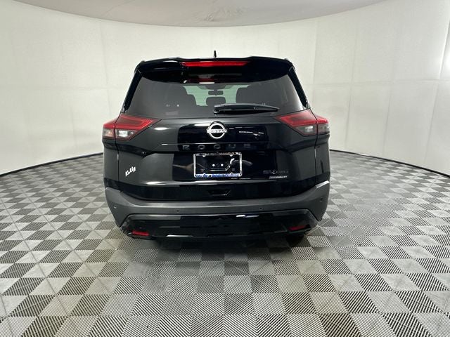 2023 Nissan Rogue SV Midnight Edition & Premium Package