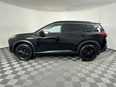 2023 Nissan Rogue SV Midnight Edition & Premium Package