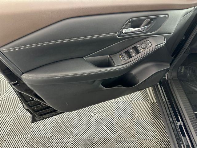 2023 Nissan Rogue SV Premium Package