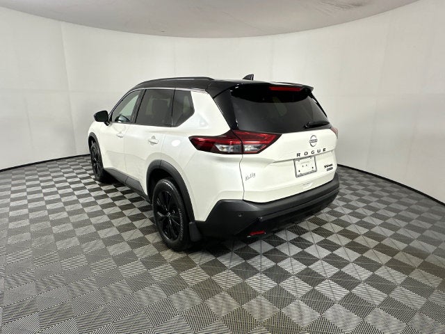 2023 Nissan Rogue SV Midnight Edition & Premium Package