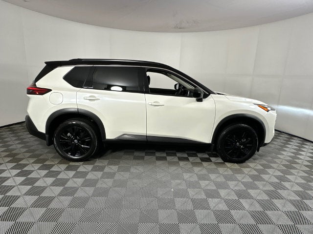2023 Nissan Rogue SV Midnight Edition & Premium Package