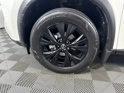 2023 Nissan Rogue SV Midnight Edition & Premium Package