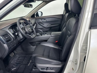 2023 Nissan Rogue SV Midnight Edition & Premium Package