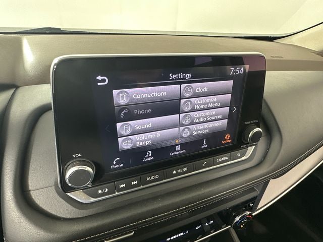 2023 Nissan Rogue SV Midnight Edition & Premium Package