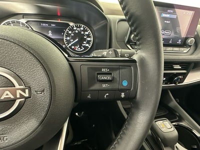 2023 Nissan Rogue SV Midnight Edition & Premium Package
