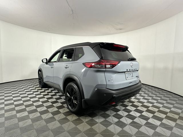 2023 Nissan Rogue SV Midnight Edition & Premium Package