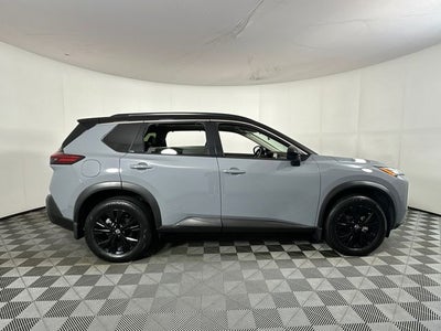 2023 Nissan Rogue SV Midnight Edition & Premium Package