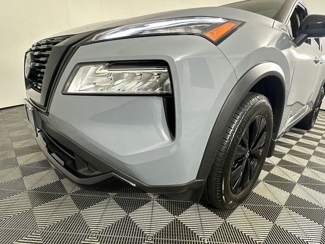 2023 Nissan Rogue SV Midnight Edition & Premium Package