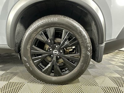 2023 Nissan Rogue SV Midnight Edition & Premium Package