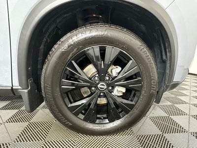 2023 Nissan Rogue SV Midnight Edition & Premium Package