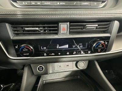 2023 Nissan Rogue SV Midnight Edition & Premium Package