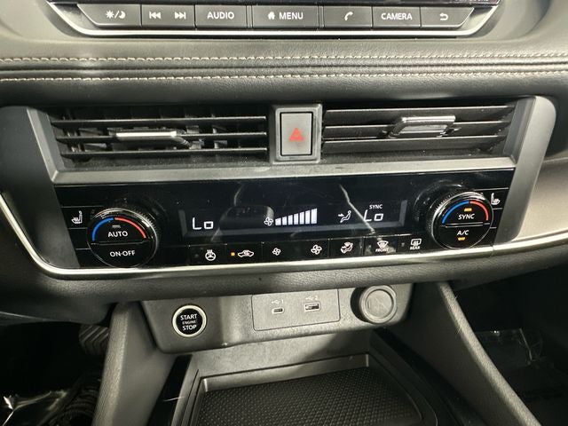2023 Nissan Rogue SV Midnight Edition & Premium Package