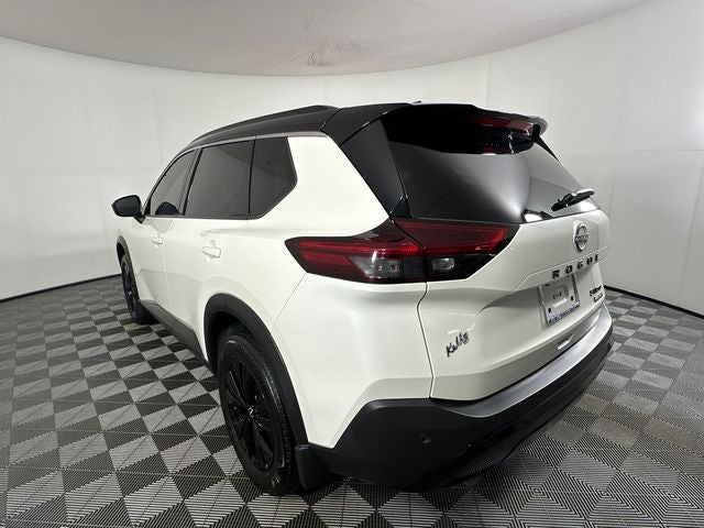 2023 Nissan Rogue SV Midnight Edition & Premium Package