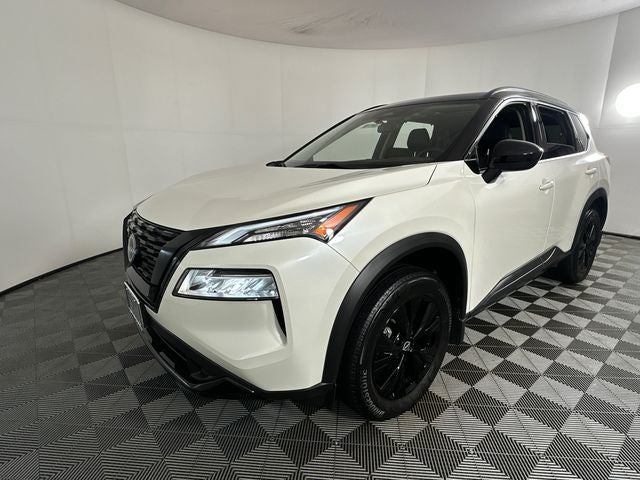 2023 Nissan Rogue SV Midnight Edition & Premium Package