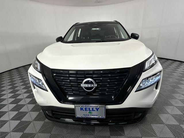 2023 Nissan Rogue SV Midnight Edition & Premium Package