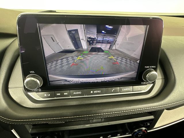 2023 Nissan Rogue SV Midnight Edition & Premium Package