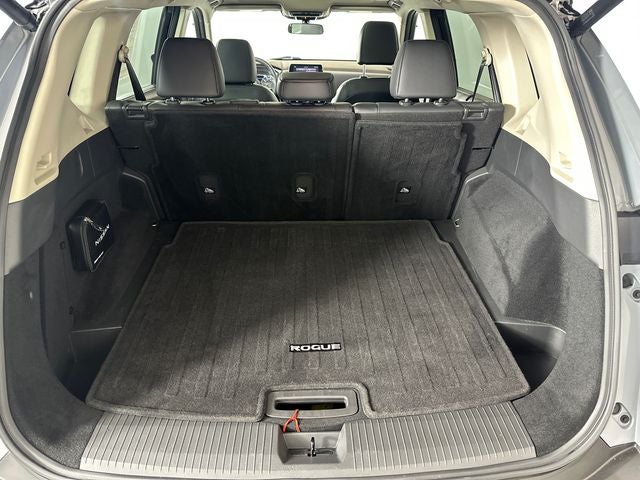 2023 Nissan Rogue SV Midnight Edition & Premium Package