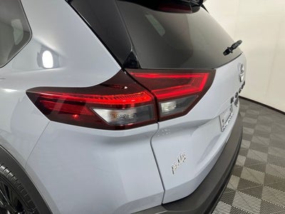 2023 Nissan Rogue SV Midnight Edition & Premium Package