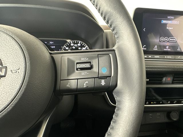 2023 Nissan Rogue SV Midnight Edition & Premium Package