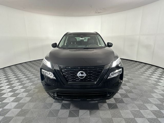 2023 Nissan Rogue SV Midnight Edition & Premium Package