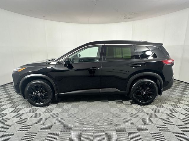 2023 Nissan Rogue SV Midnight Edition & Premium Package