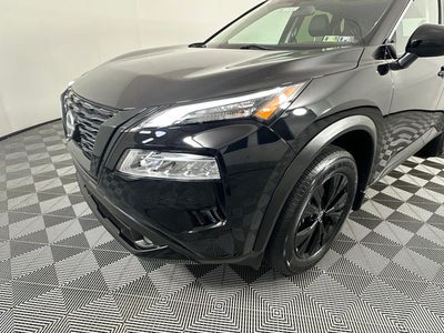 2023 Nissan Rogue SV Midnight Edition & Premium Package