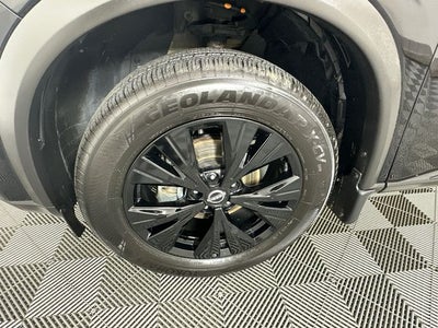 2023 Nissan Rogue SV Midnight Edition & Premium Package
