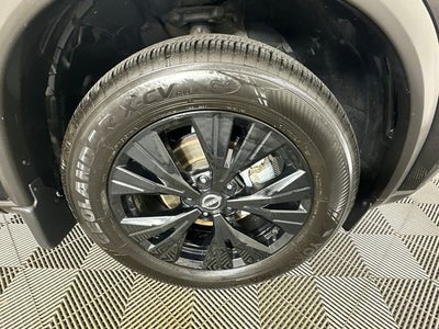 2023 Nissan Rogue SV Midnight Edition & Premium Package
