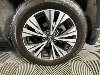 2023 Nissan Rogue SV Premium Package