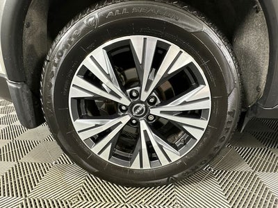 2023 Nissan Rogue SV Premium Package