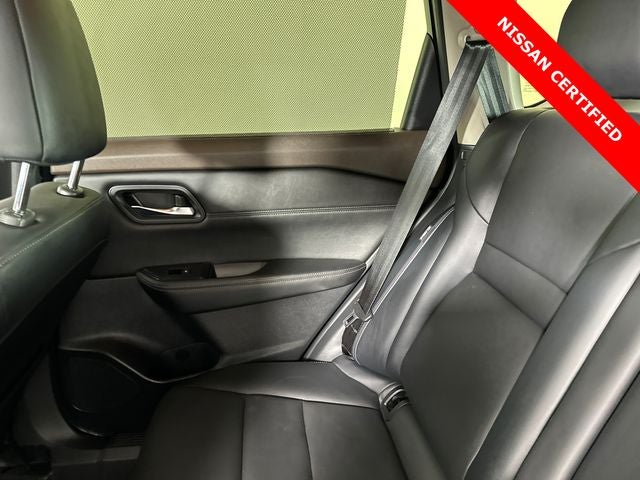 2023 Nissan Rogue SV Midnight Edition & Premium Package