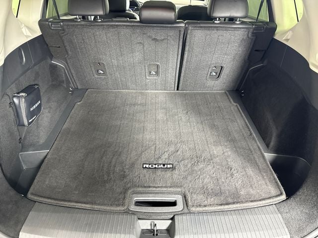 2023 Nissan Rogue SV Premium Package
