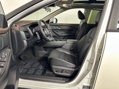 2023 Nissan Rogue SV Premium Package