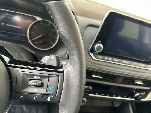 2023 Nissan Rogue SV Premium Package