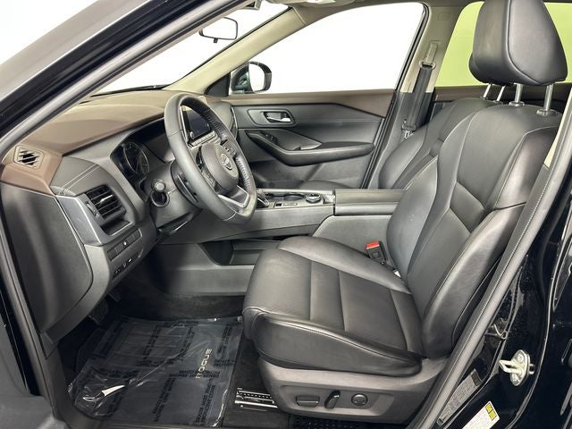 2023 Nissan Rogue SV Premium Package