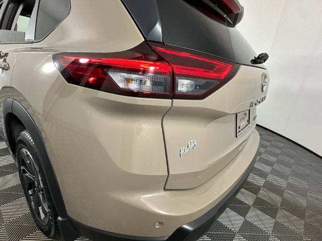 2024 Nissan Rogue SV Premium Package
