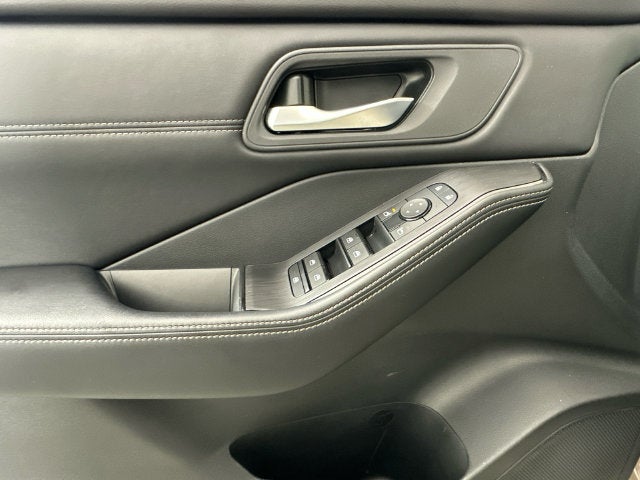 2024 Nissan Rogue SV Premium Package